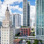 2901 Beautiful Downtown Apt With Pool And Gym