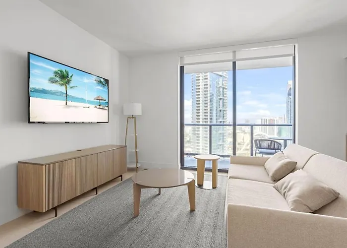 2901 Beautiful Downtown Apt With Pool And Gym