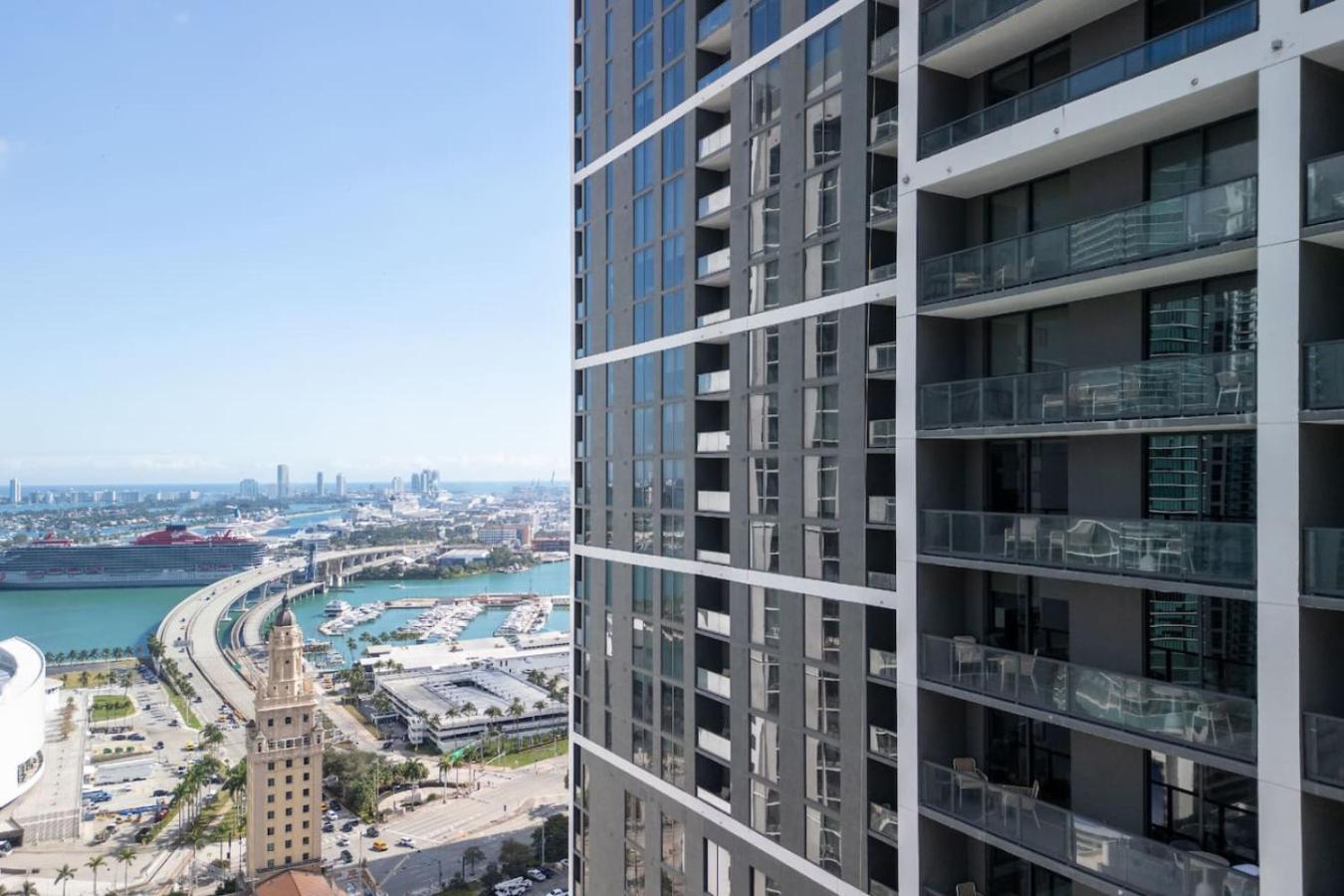 2901 Beautiful Downtown With Pool And Gym Holiday home *