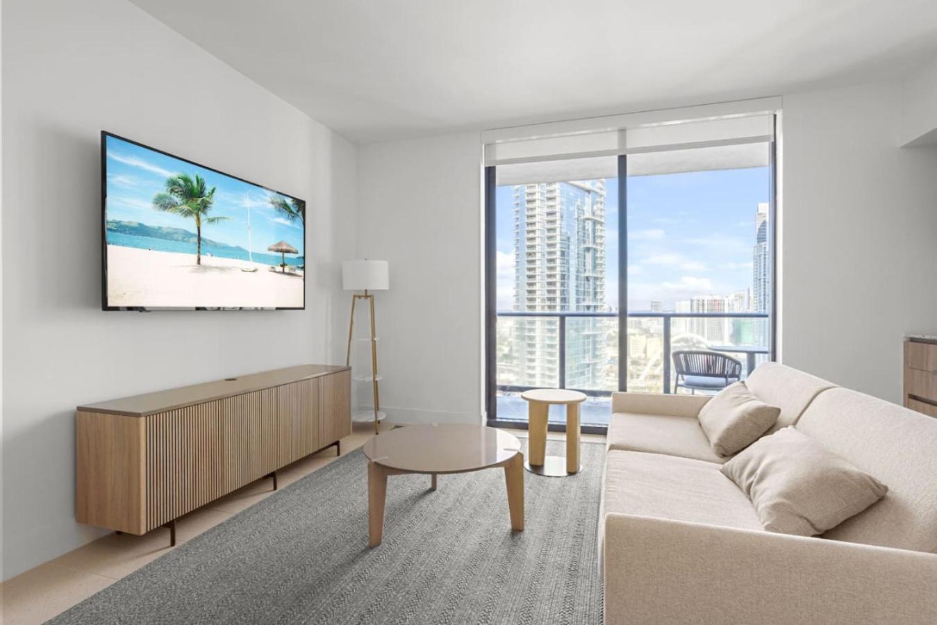 Holiday home 2901 Beautiful Downtown With Pool And Gym Miami